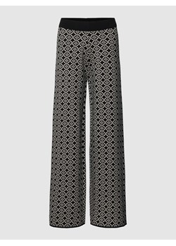 Spodnie materiałowe z szerokimi nogawkami i wzorem na całej powierzchni ze sklepu Peek&Cloppenburg  w kategorii Spodnie damskie - zdjęcie 167673745