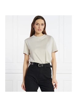 Calvin Klein T-shirt | Regular Fit ze sklepu Gomez Fashion Store w kategorii Bluzki damskie - zdjęcie 167702028