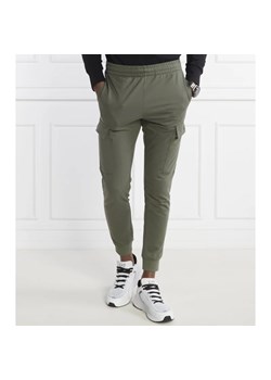 EA7 Spodnie dresowe | Regular Fit ze sklepu Gomez Fashion Store w kategorii Spodnie męskie - zdjęcie 167721915