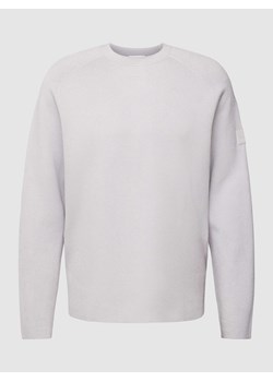Sweter z dzianiny z naszywką z logo model ‘MILANO’ ze sklepu Peek&Cloppenburg  w kategorii Swetry męskie - zdjęcie 167731466