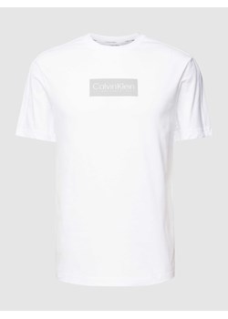 T-shirt z detalem z logo ze sklepu Peek&Cloppenburg  w kategorii T-shirty męskie - zdjęcie 167731549