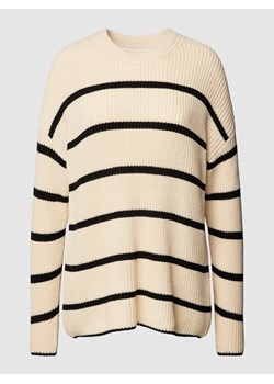 Sweter z dzianiny ze wzorem w paski model ‘PERNILLE’ ze sklepu Peek&Cloppenburg  w kategorii Swetry damskie - zdjęcie 167731707