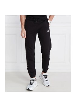 EA7 Spodnie dresowe | Regular Fit ze sklepu Gomez Fashion Store w kategorii Spodnie męskie - zdjęcie 167737337