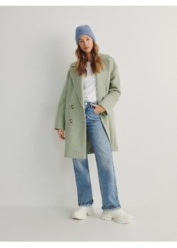 Reserved - Dwurzędowy płaszcz - jasnozielony ze sklepu Reserved w kategorii Płaszcze damskie - zdjęcie 167744395
