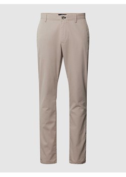 Chinosy o kroju modern fit z fakturowanym wzorem model ‘MATTHEW’ ze sklepu Peek&Cloppenburg  w kategorii Spodnie męskie - zdjęcie 167745779