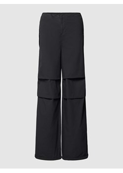 Spodnie cargo w jednolitym kolorze ze sklepu Peek&Cloppenburg  w kategorii Spodnie damskie - zdjęcie 167754516