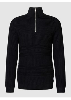 Sweter z dzianiny ze stójką model ‘DAVIS’ ze sklepu Peek&Cloppenburg  w kategorii Swetry męskie - zdjęcie 167764365