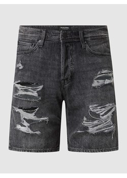 Szorty jeansowe o luźnym kroju z bawełny model ‘Chris’ ze sklepu Peek&Cloppenburg  w kategorii Spodenki męskie - zdjęcie 167769218