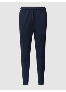 Spodnie dresowe z drobnym,fakturowanym wzorem ze sklepu Peek&Cloppenburg  w kategorii Spodnie męskie - zdjęcie 167777126