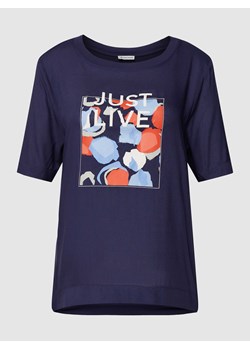 T-shirt z nadrukiem ze sloganem ze sklepu Peek&Cloppenburg  w kategorii Bluzki damskie - zdjęcie 167789337