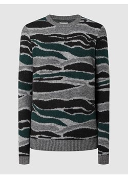 Sweter we wzory na całej powierzchni ze sklepu Peek&Cloppenburg  w kategorii Swetry męskie - zdjęcie 167790918