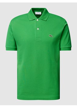 Koszulka polo o kroju classic fit z aplikacją z logo ze sklepu Peek&Cloppenburg  w kategorii T-shirty męskie - zdjęcie 167791558
