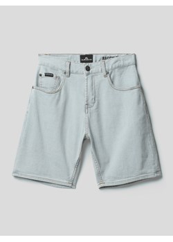 Szorty jeansowe z detalami z logo model ‘BIZON ICED’ ze sklepu Peek&Cloppenburg  w kategorii Spodenki chłopięce - zdjęcie 167792756