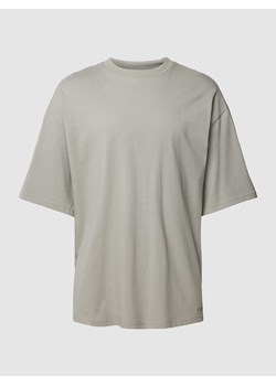 T-shirt basic o kroju oversized ze sklepu Peek&Cloppenburg  w kategorii T-shirty męskie - zdjęcie 167793088