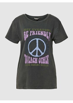 T-shirt z nadrukiem ze sloganem ze sklepu Peek&Cloppenburg  w kategorii Bluzki damskie - zdjęcie 167794278