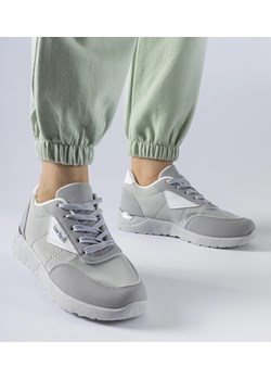 Szare materiałowe sneakersy Geraldino ze sklepu gemre w kategorii Buty sportowe damskie - zdjęcie 167795987