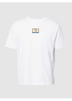 T-shirt z wyhaftowanym motywem ze sklepu Peek&Cloppenburg  w kategorii T-shirty męskie - zdjęcie 167808436