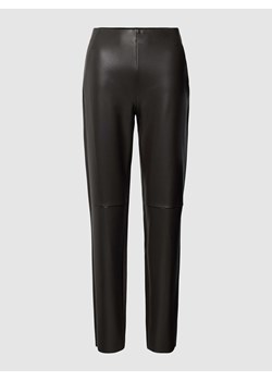 Spodnie z imitacji skóry ze sklepu Peek&Cloppenburg  w kategorii Spodnie damskie - zdjęcie 167815185