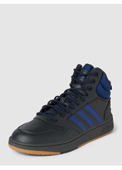 Sneakersy wysokie z detalami z logo model ‘HOOPS 3.0 MID’ ze sklepu Peek&Cloppenburg  w kategorii Buty zimowe męskie - zdjęcie 167817076