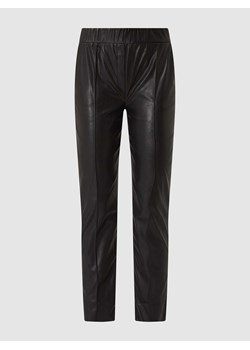 Luźne spodnie z imitacji skóry ze sklepu Peek&Cloppenburg  w kategorii Spodnie damskie - zdjęcie 167817455