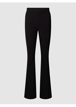 Spodnie o rozkloszowanym kroju z elastycznym pasem ze sklepu Peek&Cloppenburg  w kategorii Spodnie damskie - zdjęcie 167818168