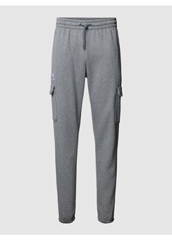 Spodnie dresowe z elastycznym ściągaczem ze sklepu Peek&Cloppenburg  w kategorii Spodnie męskie - zdjęcie 167861315