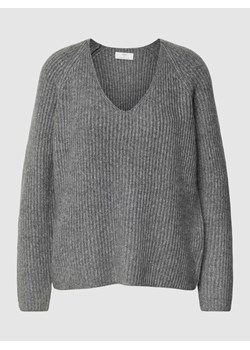 Sweter z dzianiny z efektem prążkowania ze sklepu Peek&Cloppenburg  w kategorii Swetry damskie - zdjęcie 167877359