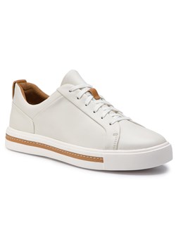 Sneakersy Clarks Un Maui Lace 261401684 White Leather ze sklepu eobuwie.pl w kategorii Trampki damskie - zdjęcie 167892876
