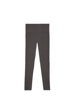 Cropp - Szare prążkowane legginsy - szary ze sklepu Cropp w kategorii Spodnie damskie - zdjęcie 167900605