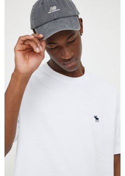 Abercrombie &amp; Fitch t-shirt bawełniany męski kolor biały z aplikacją ze sklepu ANSWEAR.com w kategorii T-shirty męskie - zdjęcie 167928686