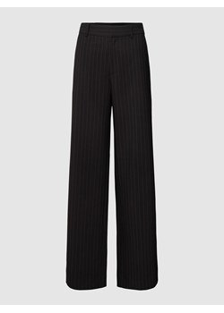 Spodnie z kieszeniami z tyłu i wzorem w paski ze sklepu Peek&Cloppenburg  w kategorii Spodnie damskie - zdjęcie 167930966