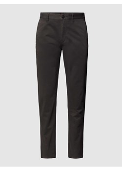 Chinosy o kroju tapered fit z dodatkiem streczu ze sklepu Peek&Cloppenburg  w kategorii Spodnie męskie - zdjęcie 167931815