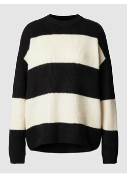 Sweter z dzianiny z blokowymi pasami ze sklepu Peek&Cloppenburg  w kategorii Swetry damskie - zdjęcie 167932498