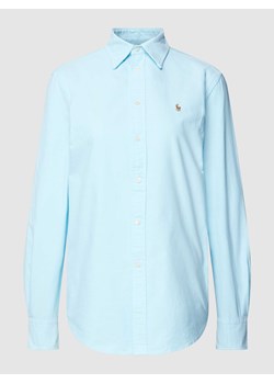 Bluzka koszulowa o kroju relaxed fit z wyhaftowanym logo ze sklepu Peek&Cloppenburg  w kategorii Koszule damskie - zdjęcie 167932895