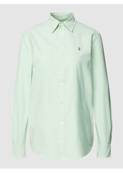 Bluzka koszulowa o kroju relaxed fit z wyhaftowanym logo ze sklepu Peek&Cloppenburg  w kategorii Koszule damskie - zdjęcie 167933175