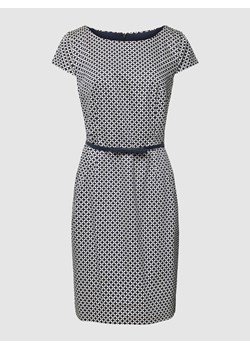 Sukienka o długości do kolan ze wzorem na całej powierzchni ze sklepu Peek&Cloppenburg  w kategorii Sukienki - zdjęcie 167933859