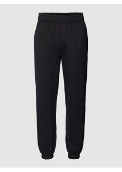 Spodnie dresowe z kieszenią z tyłu model ‘DAN LIFE’ ze sklepu Peek&Cloppenburg  w kategorii Spodnie męskie - zdjęcie 167936078