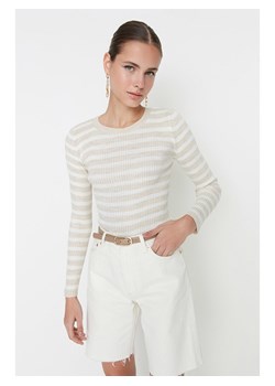 trendyol Koszulka w kolorze kremowo-białym ze sklepu Limango Polska w kategorii Bluzki damskie - zdjęcie 167959257