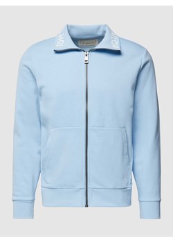 Bluza rozpinana z nadrukiem z logo i wpuszczanymi kieszeniami ze sklepu Peek&Cloppenburg  w kategorii Bluzy męskie - zdjęcie 167963348
