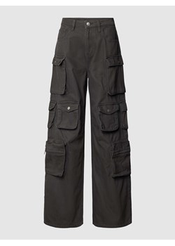 Spodnie cargo o kroju baggy fit ze sklepu Peek&Cloppenburg  w kategorii Spodnie damskie - zdjęcie 168083446