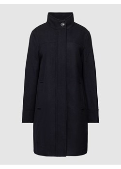 Krótki płaszcz ze stójką i bocznymi,wpuszczanymi kieszeniami ze sklepu Peek&Cloppenburg  w kategorii Płaszcze damskie - zdjęcie 168089916