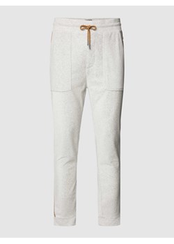 Spodnie sportowe z wpuszczanymi kieszeniami ze sklepu Peek&Cloppenburg  w kategorii Spodnie męskie - zdjęcie 168098995
