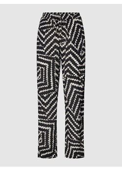 Spodnie o kroju flared cut ze wzorem na całej powierzchni ze sklepu Peek&Cloppenburg  w kategorii Spodnie damskie - zdjęcie 168099006