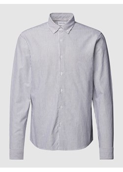 Koszula biznesowa o kroju slim fit ze wzorem w paski model ‘OXFORD’ ze sklepu Peek&Cloppenburg  w kategorii Koszule męskie - zdjęcie 168099118