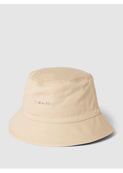 Czapka typu bucket hat z detalem z logo ze sklepu Peek&Cloppenburg  w kategorii Kapelusze damskie - zdjęcie 168099557