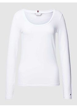 Bluzka o kroju slim fit z długim rękawem i prążkowanym,okrągłym dekoltem ze sklepu Peek&Cloppenburg  w kategorii Bluzki damskie - zdjęcie 168101096