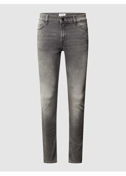Jeansy o kroju slim fit z dzianiny dresowej stylizowanej na denim model ‘Loom’ ze sklepu Peek&Cloppenburg  w kategorii Jeansy męskie - zdjęcie 168104859