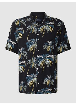 Koszula casualowa o kroju tailored fit z wiskozy ze wzorem na całej powierzchni ze sklepu Peek&Cloppenburg  w kategorii Koszule męskie - zdjęcie 168110745