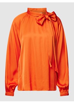 Bluzka z wiązaniem pod szyją i zapięciem na guziki model ‘Vilia’ ze sklepu Peek&Cloppenburg  w kategorii Bluzki damskie - zdjęcie 168111396