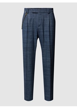 Spodnie z zakładkami w pasie i kieszeniami z tyłu model ‘Sandro’ ze sklepu Peek&Cloppenburg  w kategorii Spodnie męskie - zdjęcie 168111797